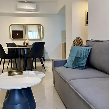 Zavos Aqua Park Club By Trulycyprus Apartmán *